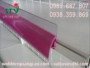 Nẹp hiển thị bảng giá N05 lắp tại mép kệ siêu thị